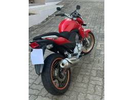 HONDA - CB 300R - 2015/2015 - Vermelha - R$ 16.900,00