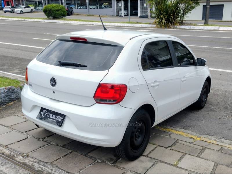 VOLKSWAGEN - GOL - 2015/2015 - Branca - R$ 37.900,00
