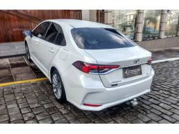 TOYOTA - COROLLA - 2020/2021 - Branca - R$ 122.900,00