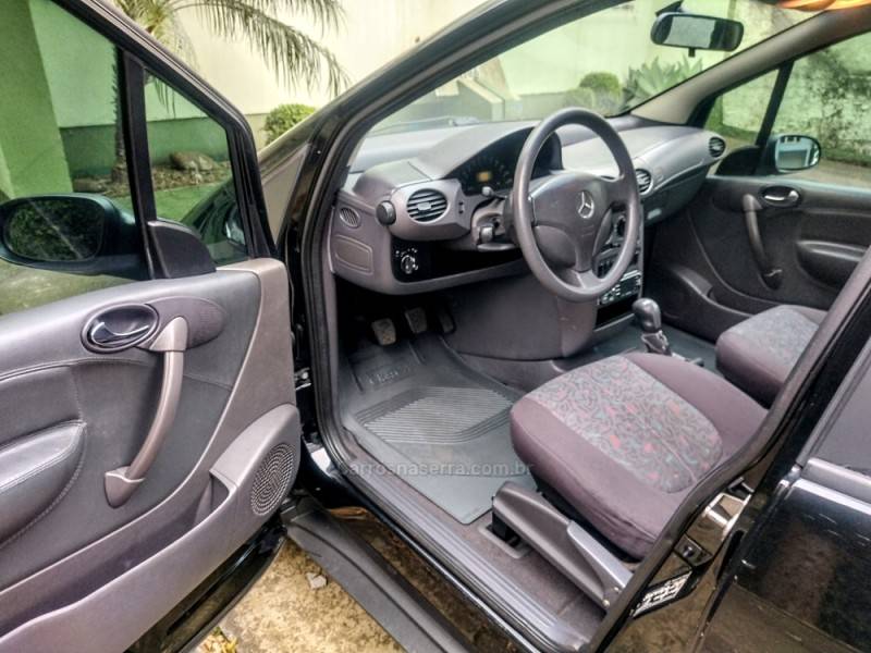 MERCEDES-BENZ - CLASSE A - 2005/2005 - Preta - R$ 21.900,00