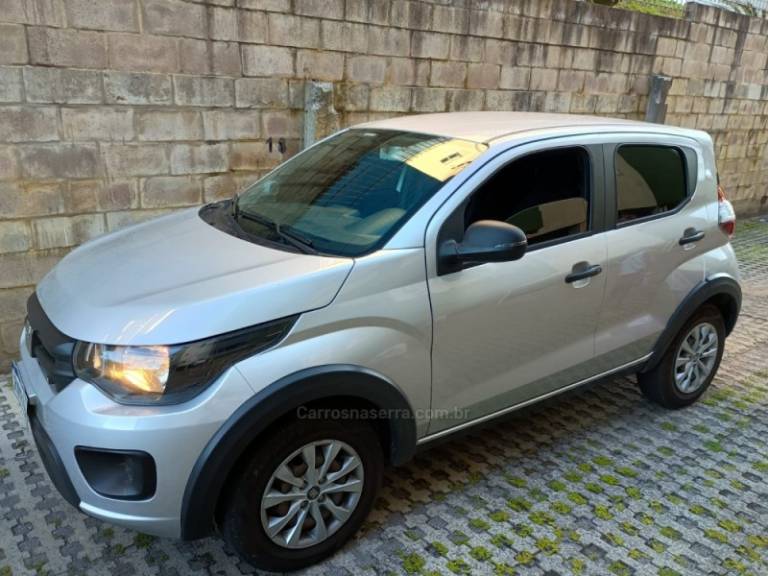 FIAT - MOBI - 2021/2022 - Prata - R$ 52.900,00