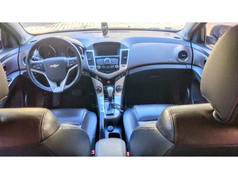 CHEVROLET - CRUZE - 2015/2016 - Cinza - R$ 75.900,00