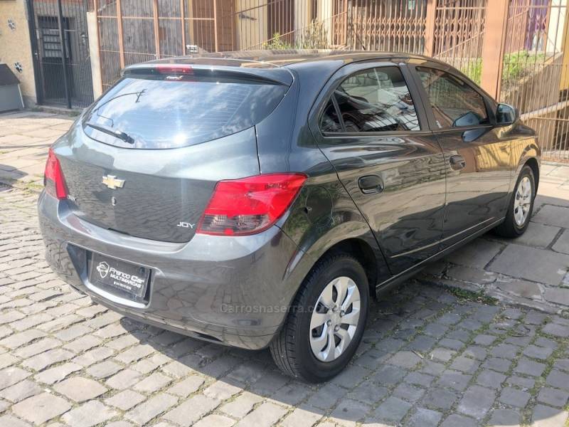 CHEVROLET - ONIX - 2018/2019 - Cinza - R$ 50.900,00