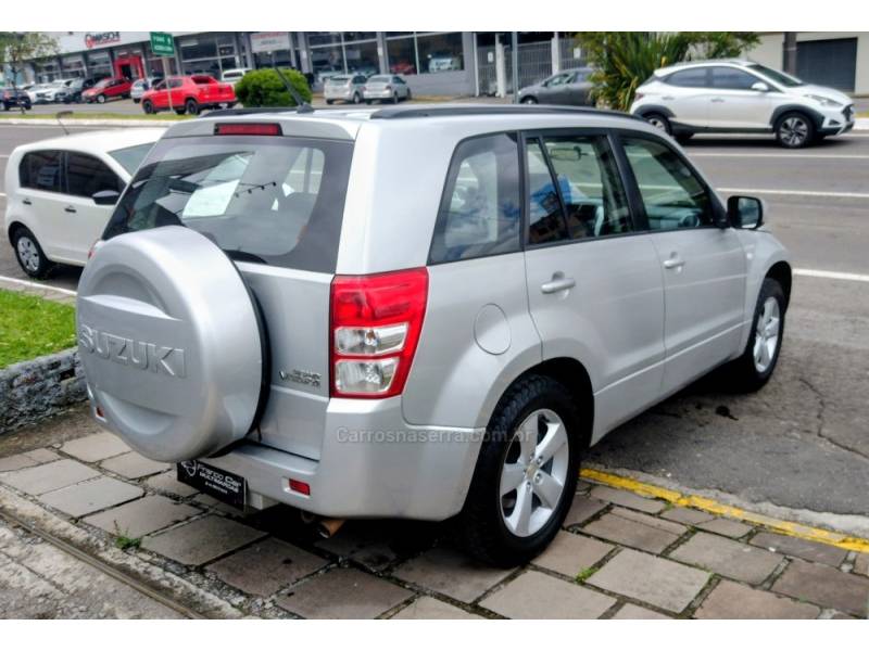 SUZUKI - GRAND VITARA - 2011/2012 - Prata - R$ 45.900,00