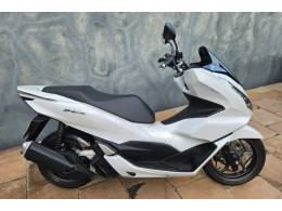 HONDA - PCX - 2024/2025 - Branca - R$ 20.600,00