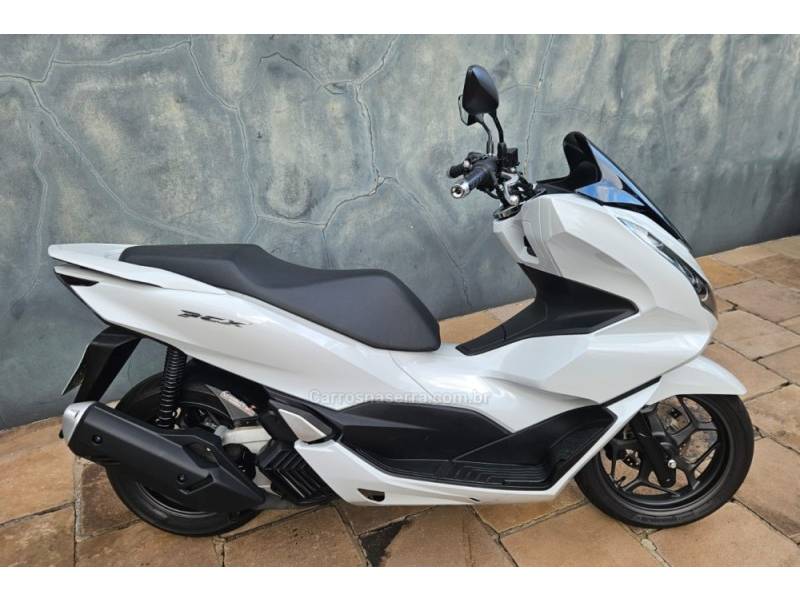 HONDA - PCX - 2024/2025 - Branca - R$ 20.600,00