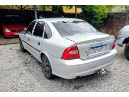 CHEVROLET - VECTRA - 2001/2001 - Prata - R$ 13.900,00