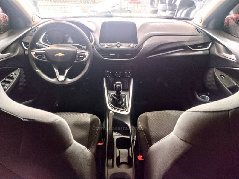 CHEVROLET - ONIX - 2021/2021 - Vermelha - R$ 65.900,00