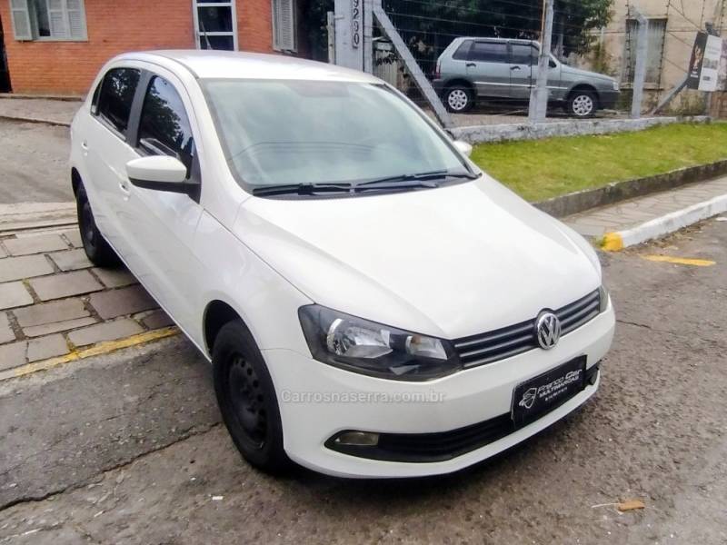 VOLKSWAGEN - GOL - 2015/2015 - Branca - R$ 37.900,00