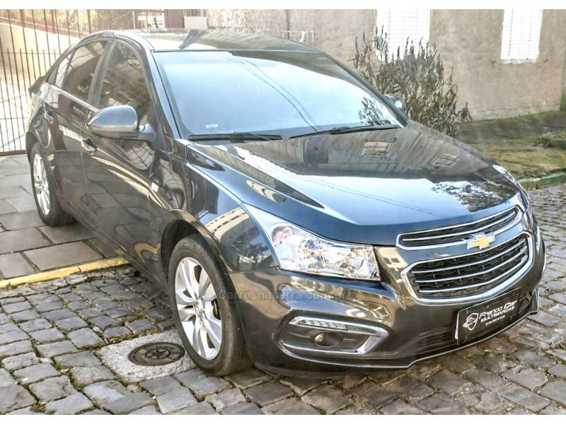 CHEVROLET - CRUZE - 2015/2016 - Cinza - R$ 75.900,00