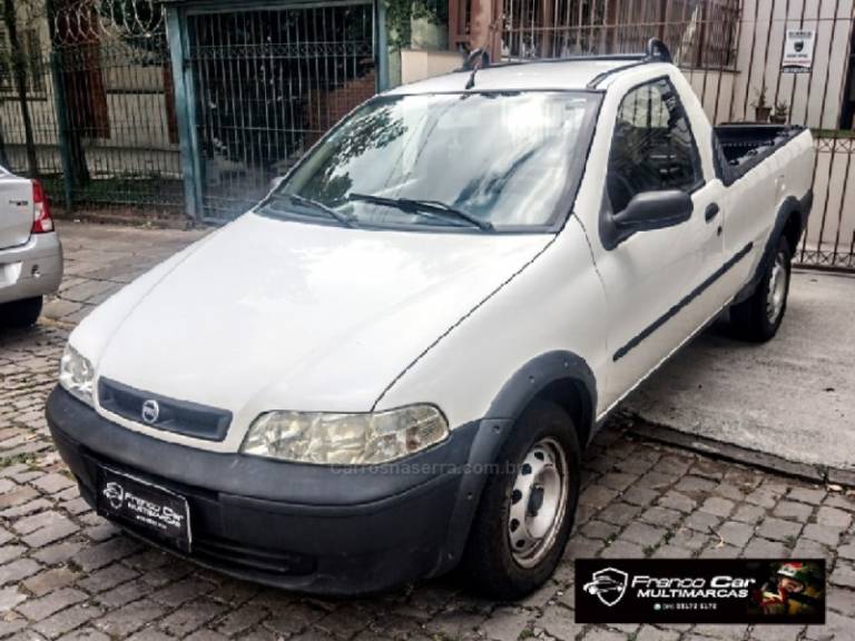 FIAT - STRADA - 2005/2005 - Branca - R$ 28.900,00