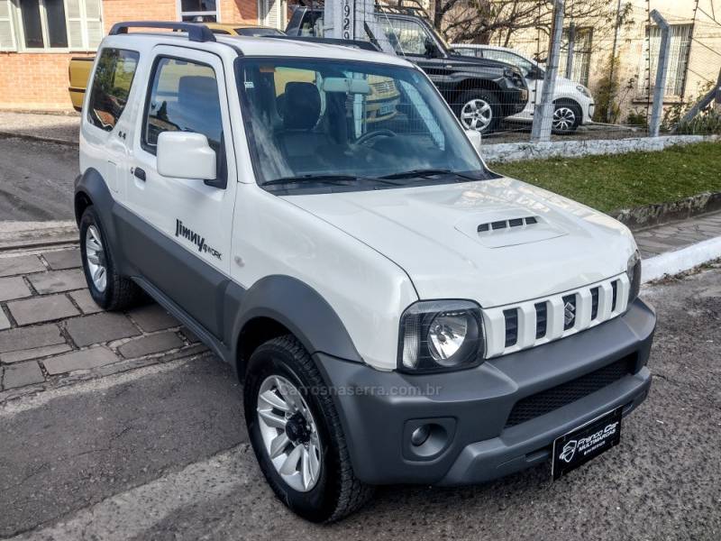 SUZUKI - JIMNY - 2019/2019 - Branca - R$ 80.900,00