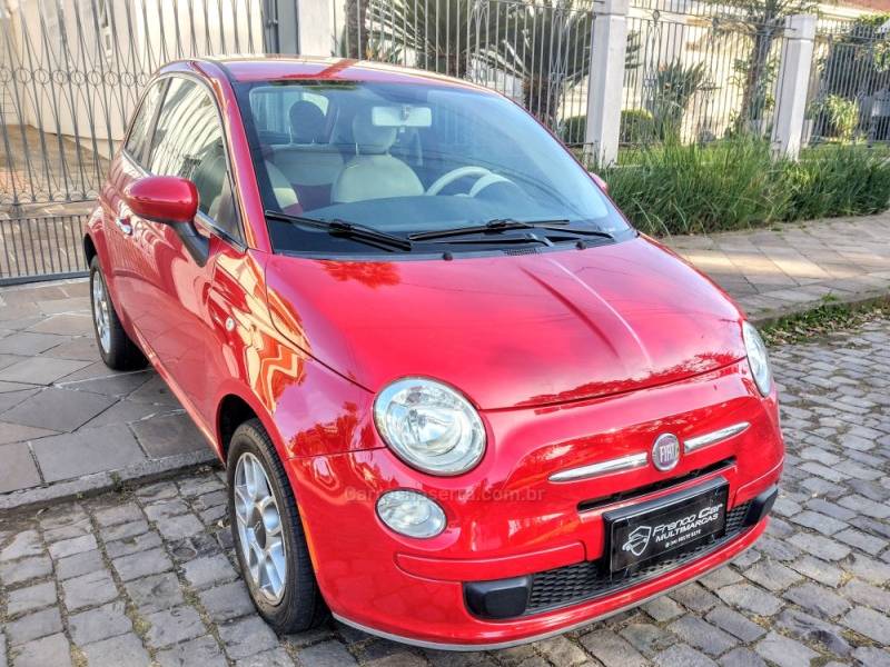 FIAT - 500 - 2012/2013 - Vermelha - R$ 46.900,00
