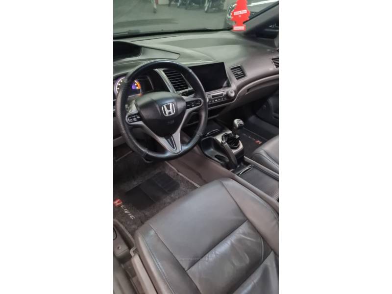 HONDA - CIVIC - 2011/2011 - Cinza - R$ 50.900,00