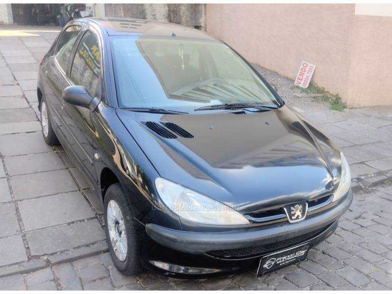 PEUGEOT - 206 - 2006/2006 - Preta - R$ 13.900,00