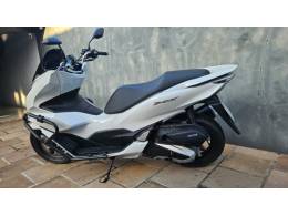 HONDA - PCX - 2024/2025 - Branca - R$ 21.000,00