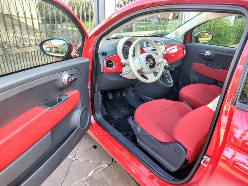 FIAT - 500 - 2012/2013 - Vermelha - R$ 46.900,00