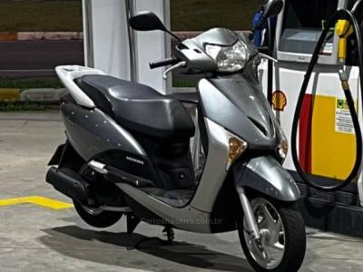 HONDA - LEAD 110 - 2010/2010 - Cinza - R$ 9.500,00