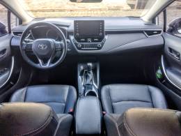TOYOTA - COROLLA - 2020/2021 - Branca - R$ 122.900,00