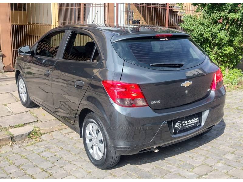 CHEVROLET - ONIX - 2018/2019 - Cinza - R$ 50.900,00